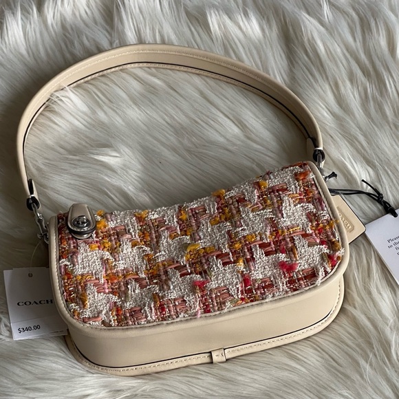 CP444 - Coach Swinger Bag 20 in Tweed - Picture 6 of 12